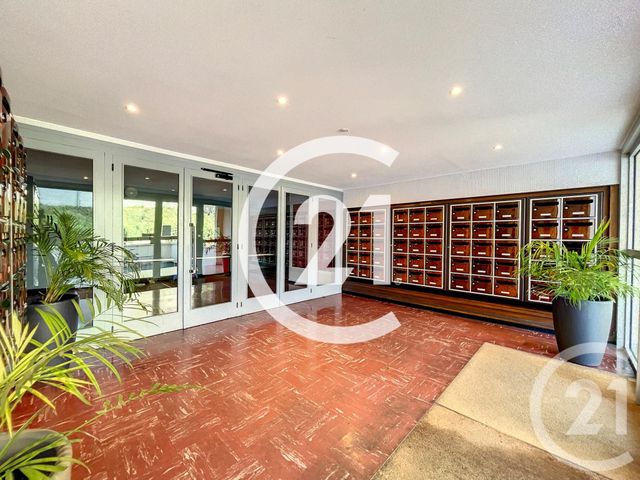 Appartement F4 &agrave; louer - 4 pi&egrave;ces - 65,04 m2 - Caen - 14 - BASSE-NORMANDIE