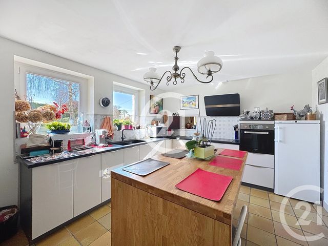 Afficher la photo en grand Maison à vendre - 8 pièces - 265 m2 - Thue Et Mue - 14 - BASSE-NORMANDIE