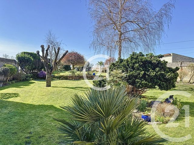 Afficher la photo en grand Maison à vendre - 8 pièces - 265 m2 - Thue Et Mue - 14 - BASSE-NORMANDIE