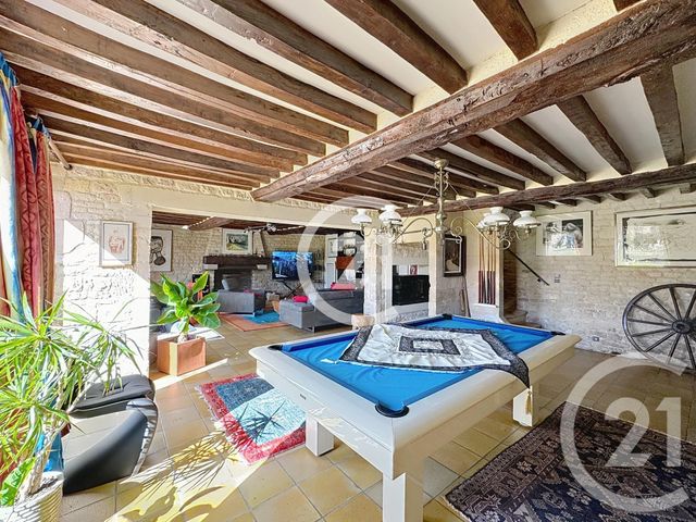 Afficher la photo en grand Maison à vendre - 8 pièces - 265 m2 - Thue Et Mue - 14 - BASSE-NORMANDIE