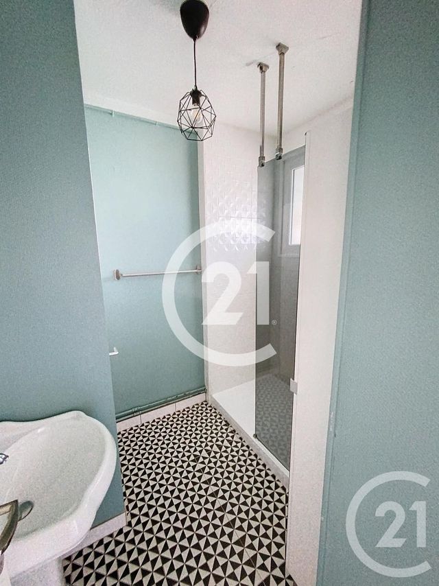 Appartement F3 &agrave; louer - 3 pi&egrave;ces - 80,65 m2 - Caen - 14 - BASSE-NORMANDIE