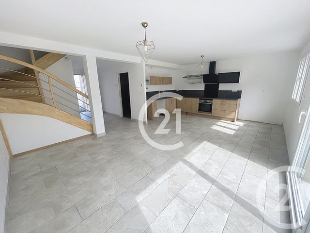 Maison à louer - 5 pièces - 95 m2 - May Sur Orne - 14 - BASSE-NORMANDIE