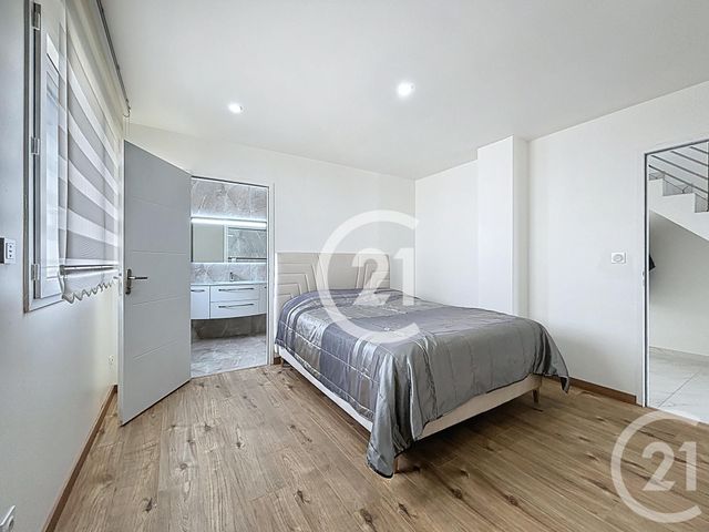 Afficher la photo en grand Maison à vendre - 5 pièces - 138 m2 - Eterville - 14 - BASSE-NORMANDIE