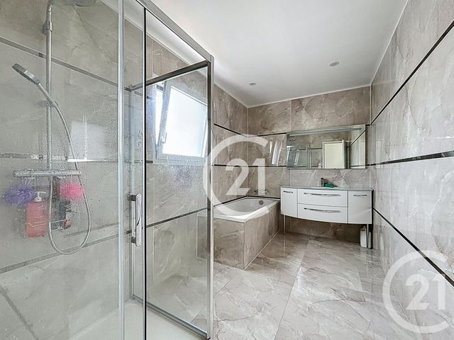 Afficher la photo en grand Maison à vendre - 5 pièces - 138 m2 - Eterville - 14 - BASSE-NORMANDIE