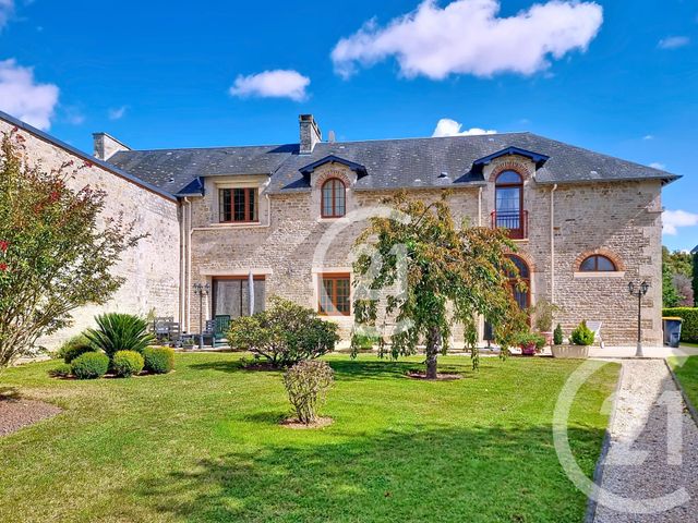 Afficher la photo en grand Maison à vendre - 8 pièces - 250 m2 - Fontenay Le Pesnel - 14 - BASSE-NORMANDIE