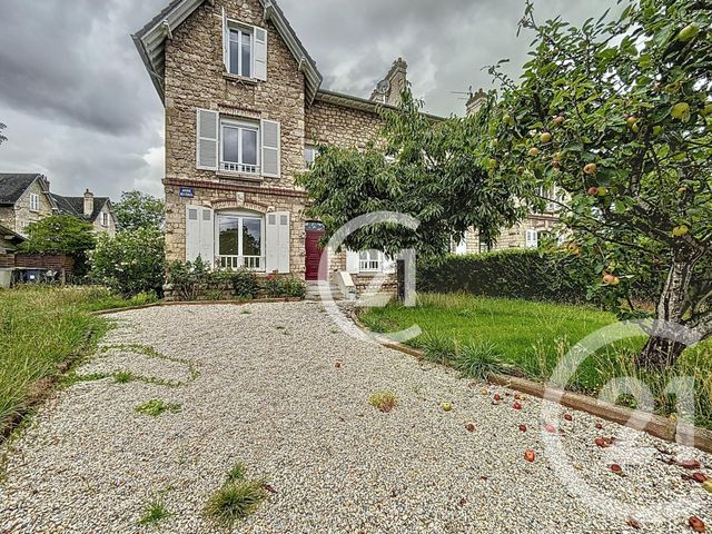Maison à louer - 8 pièces - 150 m2 - Colombelles - 14 - BASSE-NORMANDIE