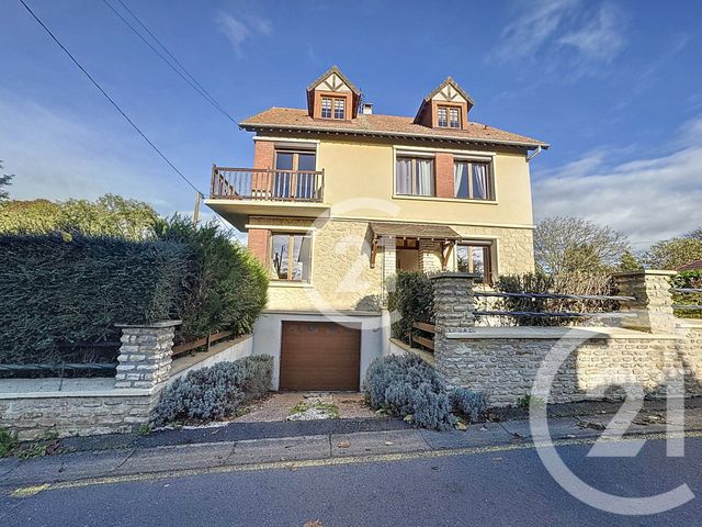 Maison à louer - 6 pièces - 141 m2 - Colombelles - 14 - BASSE-NORMANDIE