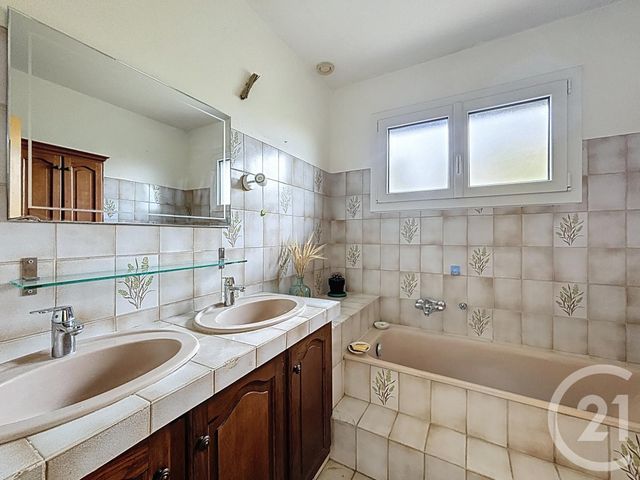 Maison à vendre - 7 pièces - 123,45 m2 - Touffreville - 14 - BASSE-NORMANDIE