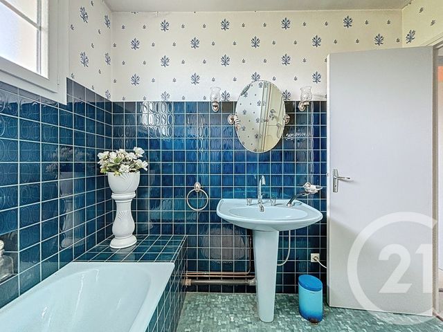 Maison à vendre - 7 pièces - 140,12 m2 - Cormelles Le Royal - 14 - BASSE-NORMANDIE