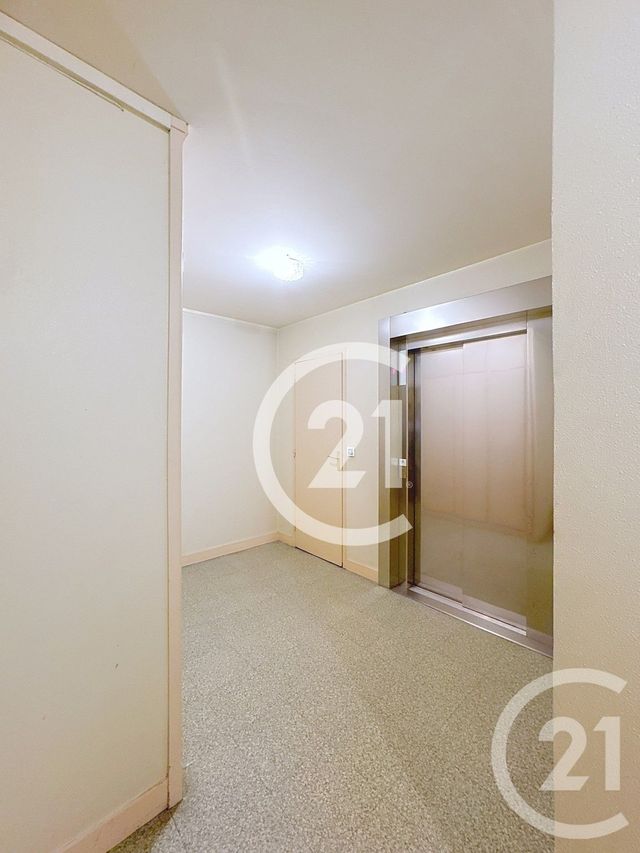 Appartement F3 &agrave; louer - 3 pi&egrave;ces - 85 m2 - Caen - 14 - BASSE-NORMANDIE