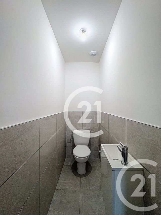 Maison &agrave; louer - 6 pi&egrave;ces - 127,24 m2 - Blainville Sur Orne - 14 - BASSE-NORMANDIE