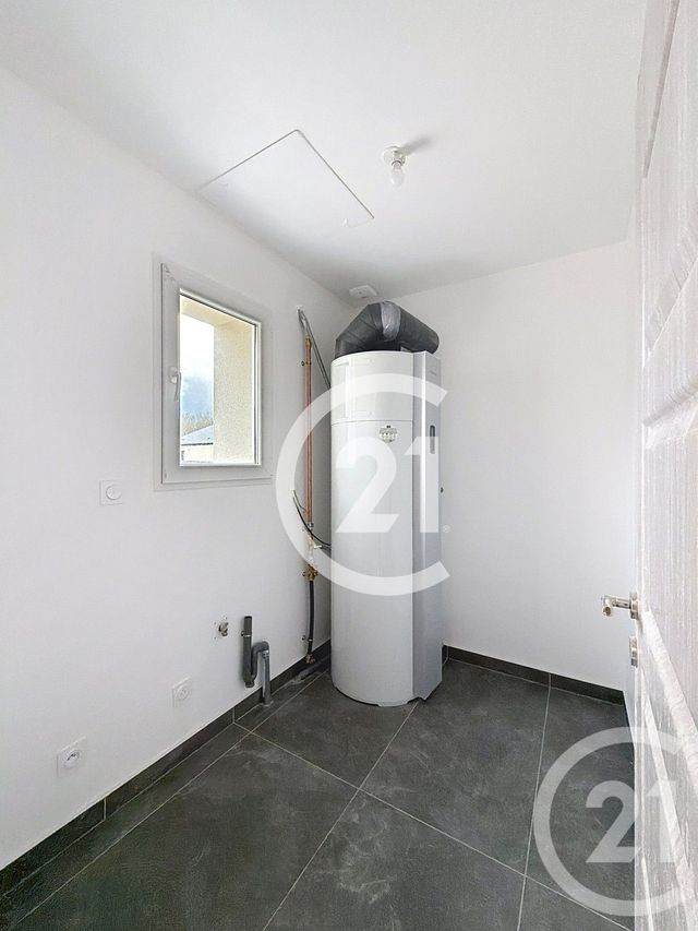 Maison &agrave; louer - 5 pi&egrave;ces - 100 m2 - Escoville - 14 - BASSE-NORMANDIE