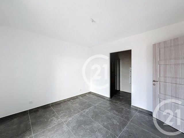 Maison &agrave; louer - 5 pi&egrave;ces - 100 m2 - Escoville - 14 - BASSE-NORMANDIE