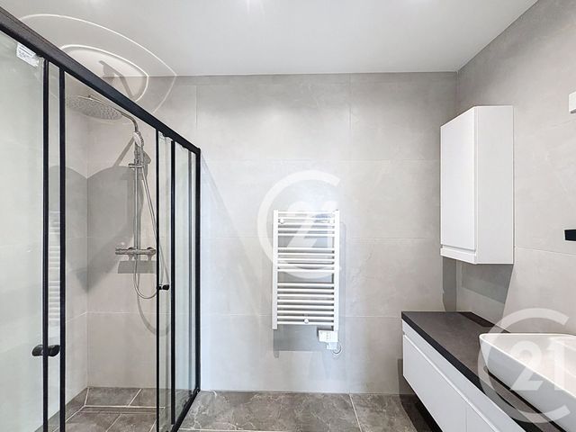 Maison &agrave; louer - 5 pi&egrave;ces - 100 m2 - Escoville - 14 - BASSE-NORMANDIE