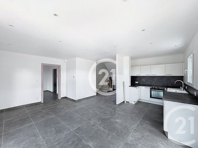 Maison &agrave; louer - 5 pi&egrave;ces - 100 m2 - Escoville - 14 - BASSE-NORMANDIE