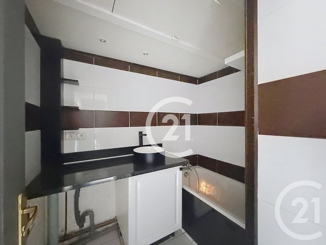 Appartement F2 &agrave; louer - 3 pi&egrave;ces - 55,68 m2 - Caen - 14 - BASSE-NORMANDIE