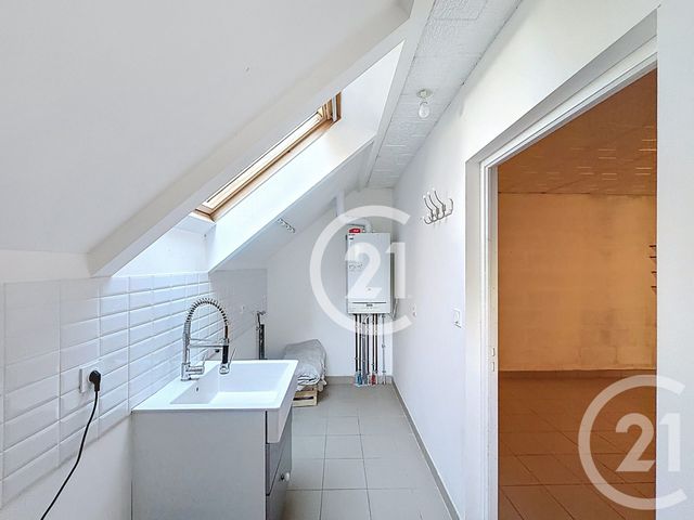 Maison &agrave; louer - 7 pi&egrave;ces - 198,21 m2 - Mathieu - 14 - BASSE-NORMANDIE