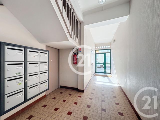 Appartement F2 &agrave; louer - 2 pi&egrave;ces - 43 m2 - Caen - 14 - BASSE-NORMANDIE