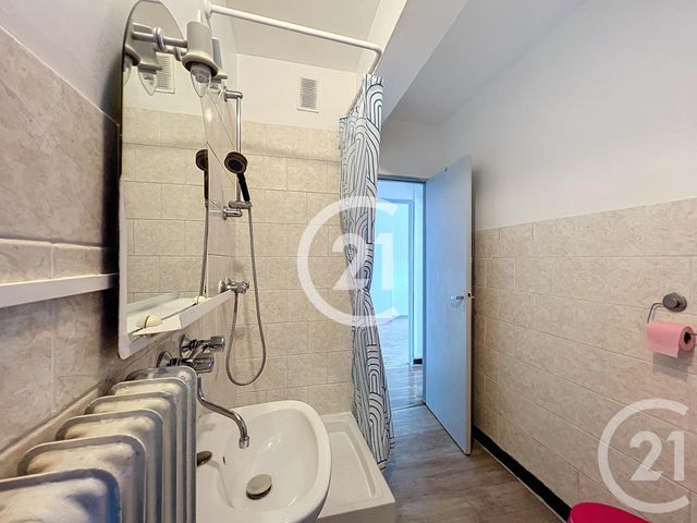 Appartement F2 &agrave; louer - 2 pi&egrave;ces - 43 m2 - Caen - 14 - BASSE-NORMANDIE